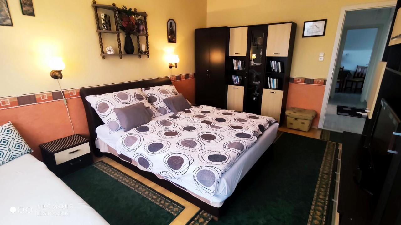 Papp Apartmanház Vonyarcvashegy Exterior foto