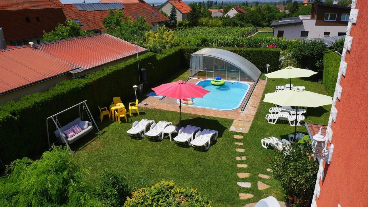 Papp Apartmanház Vonyarcvashegy Exterior foto