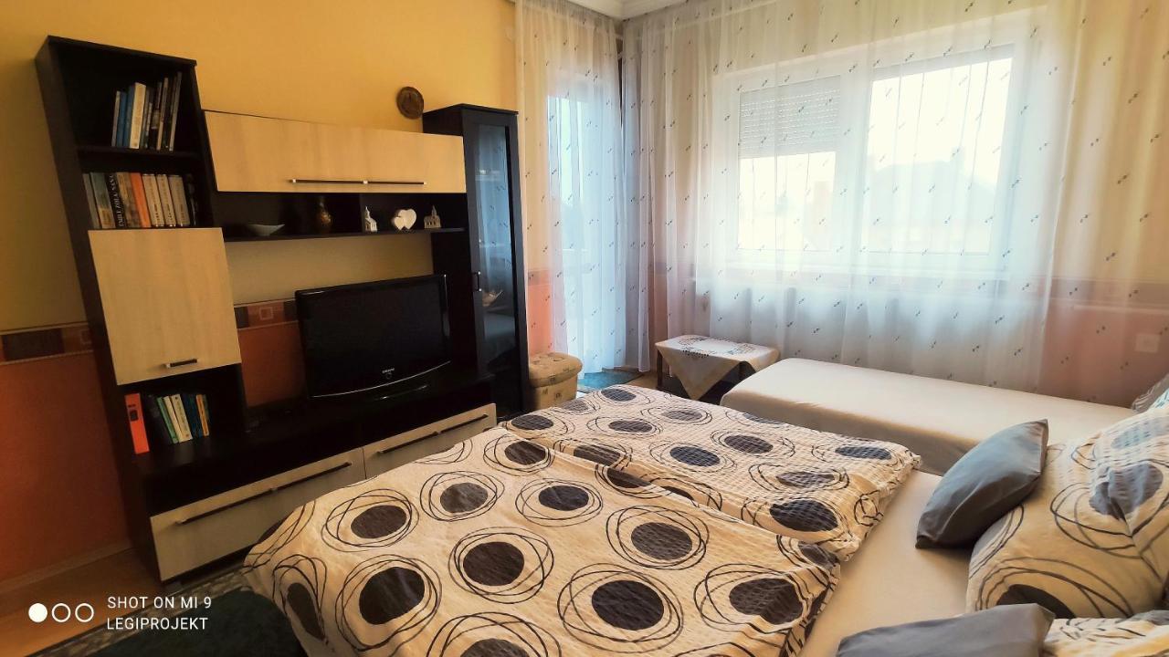 Papp Apartmanház Vonyarcvashegy Exterior foto