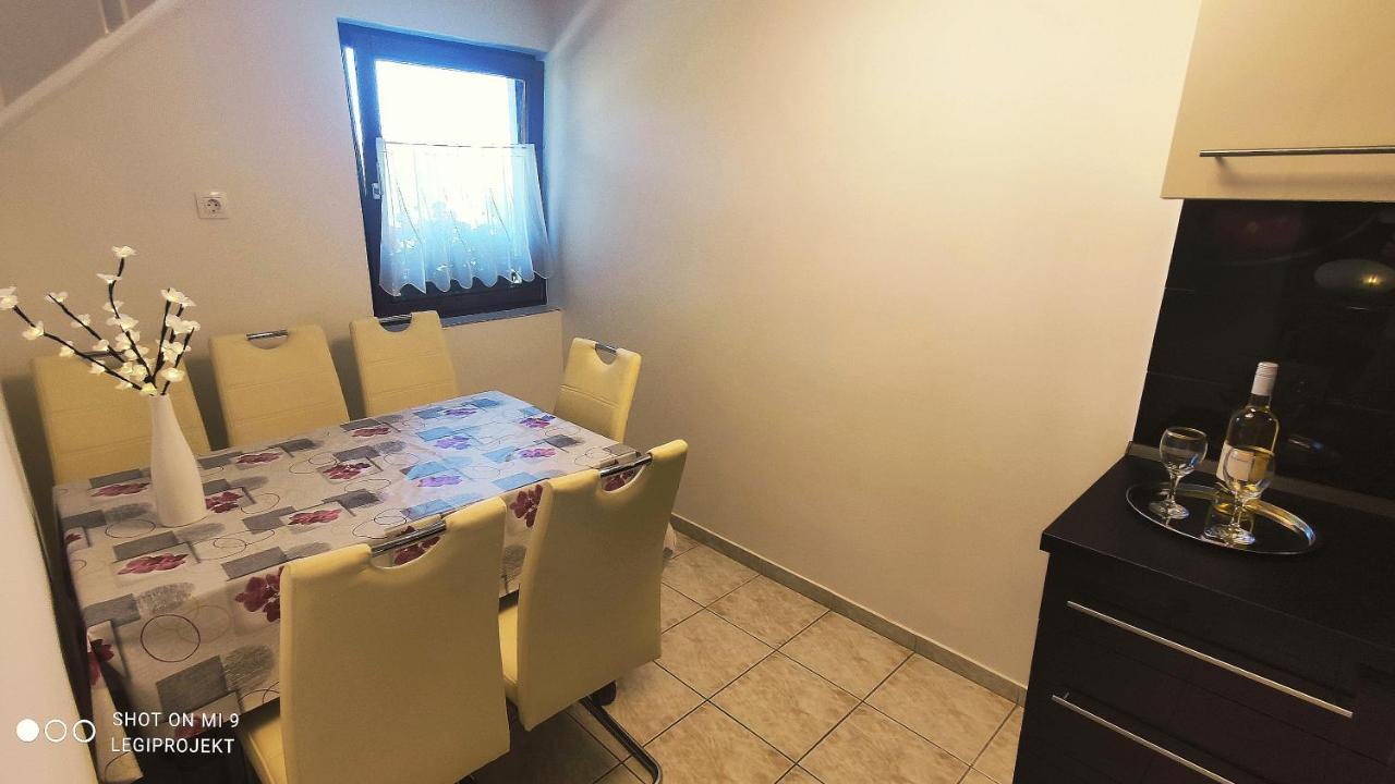 Papp Apartmanház Vonyarcvashegy Exterior foto
